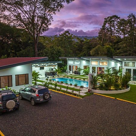 Shalom Chamo Villas อูวีตา ภายนอก รูปภาพ