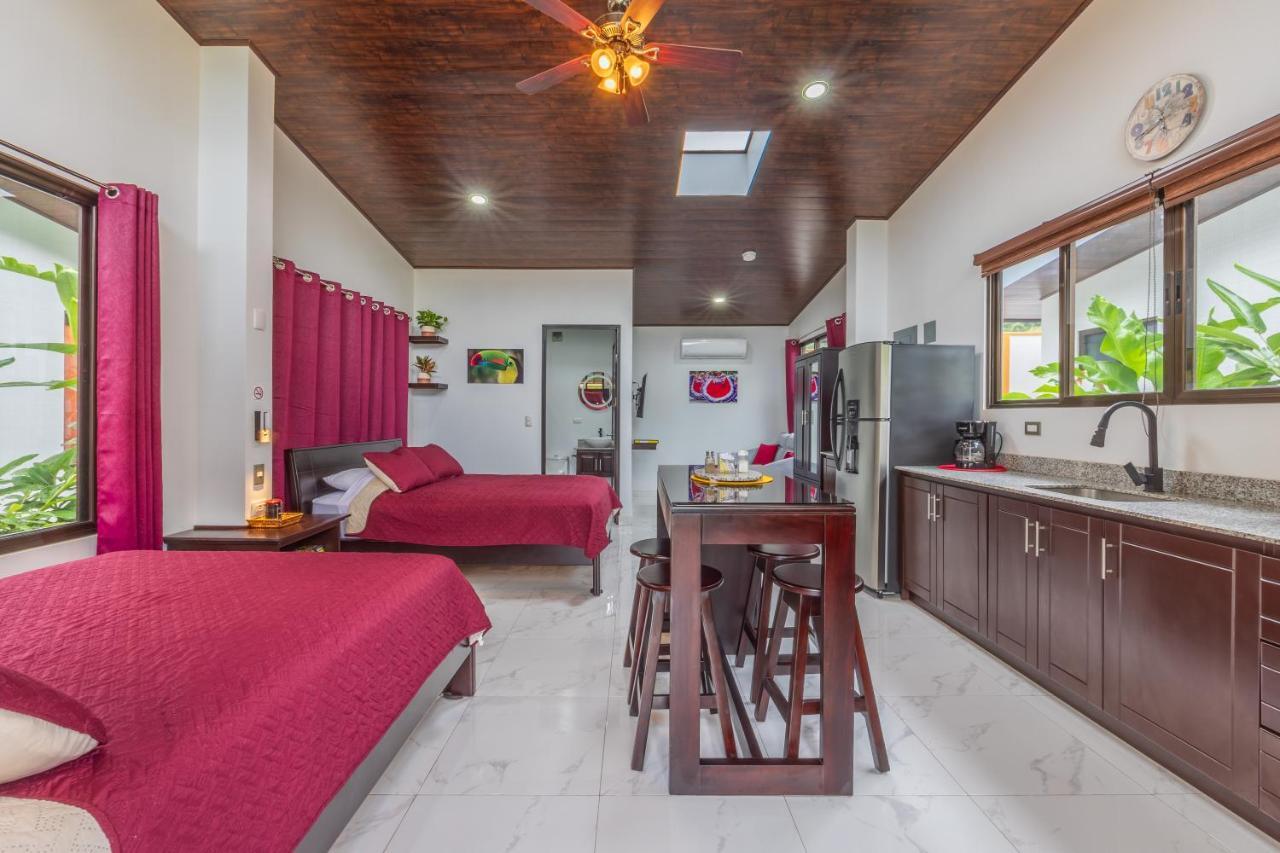 Shalom Chamo Villas อูวีตา ภายนอก รูปภาพ
