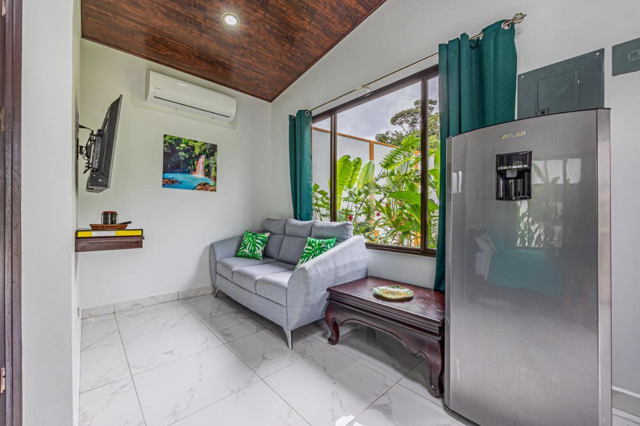 Shalom Chamo Villas อูวีตา ภายนอก รูปภาพ