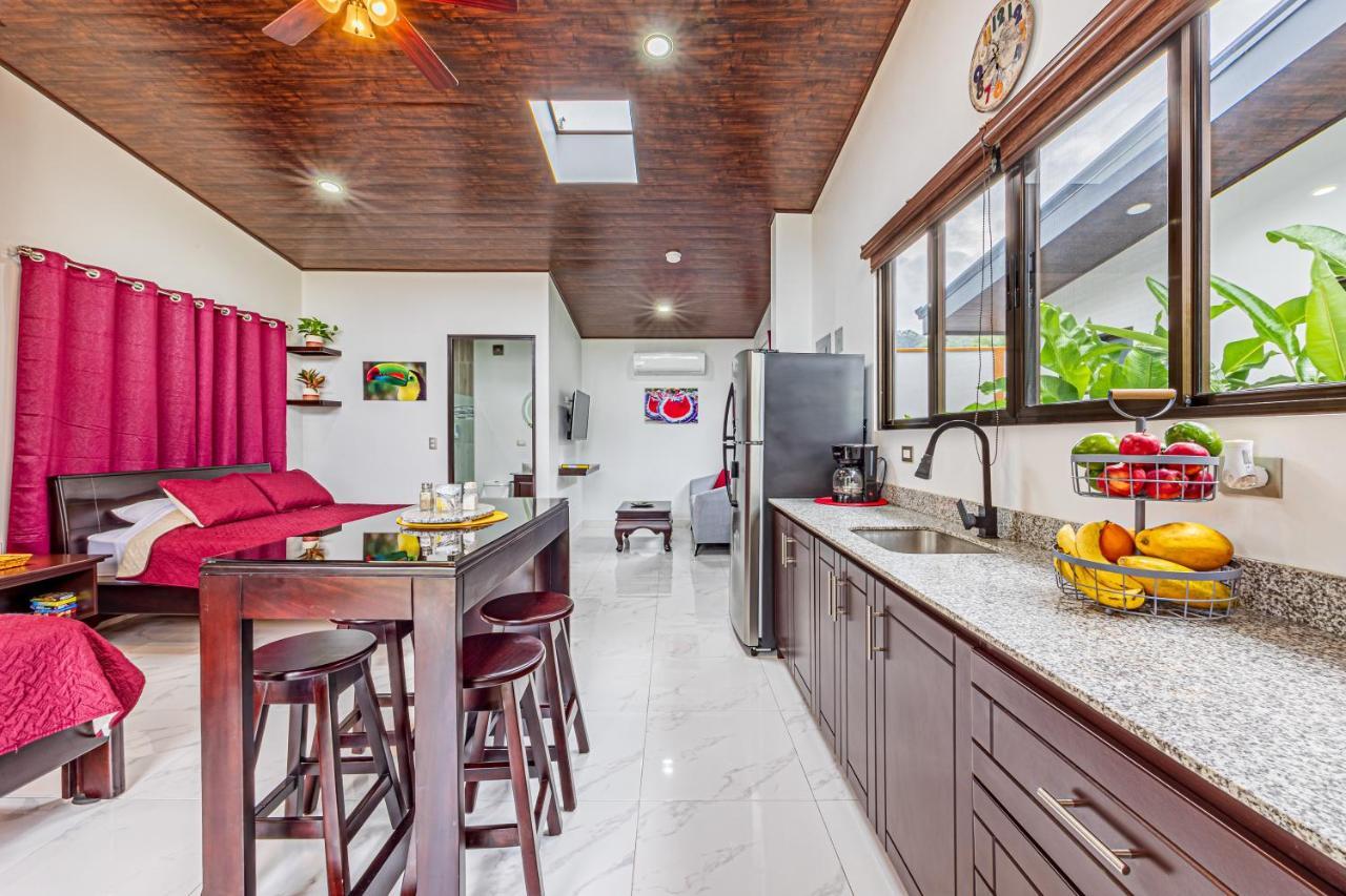 Shalom Chamo Villas อูวีตา ภายนอก รูปภาพ