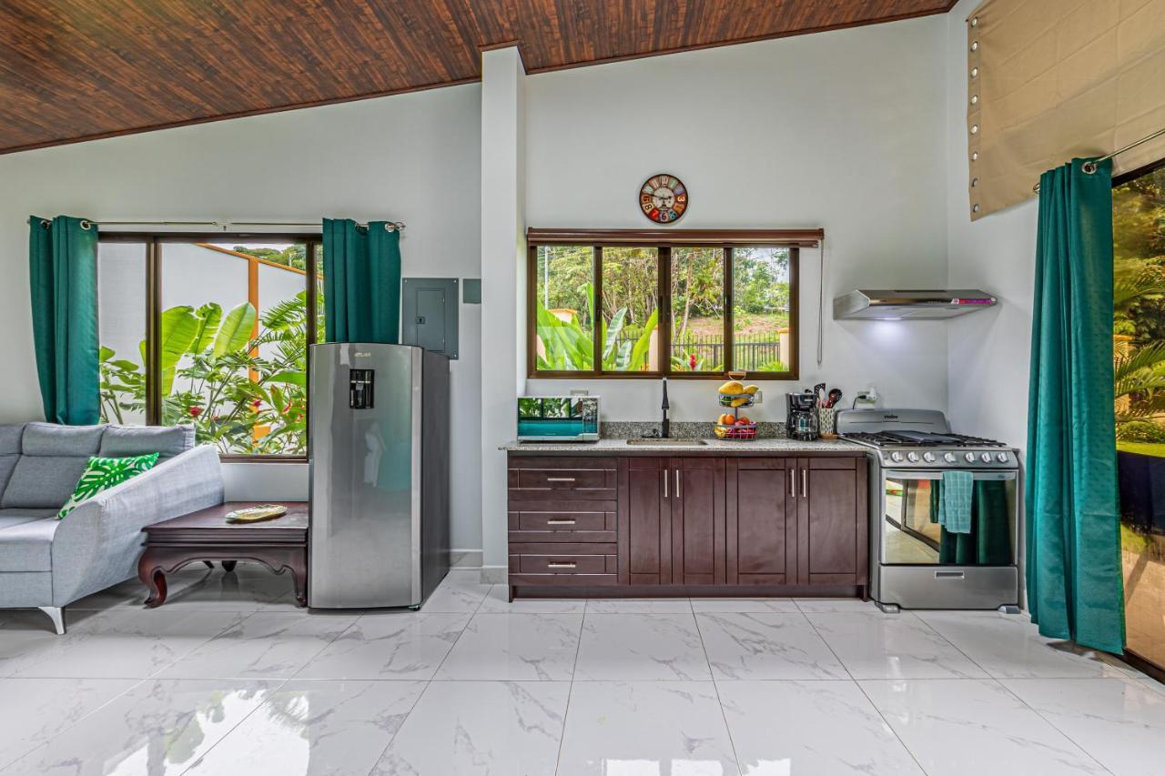 Shalom Chamo Villas อูวีตา ภายนอก รูปภาพ