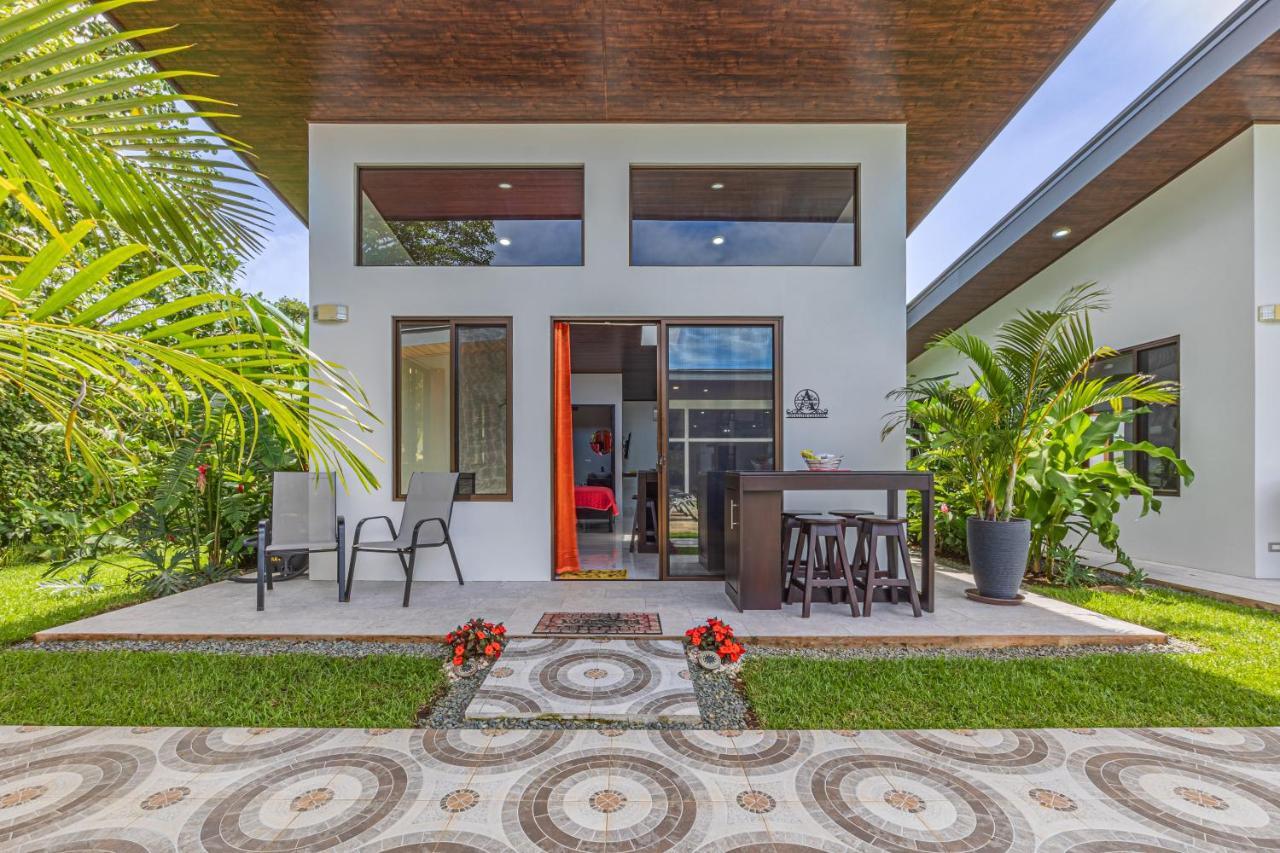 Shalom Chamo Villas อูวีตา ภายนอก รูปภาพ