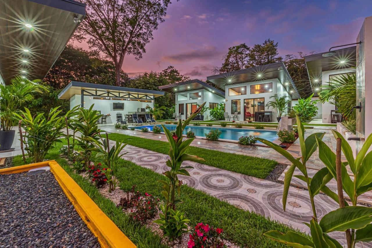 Shalom Chamo Villas อูวีตา ภายนอก รูปภาพ