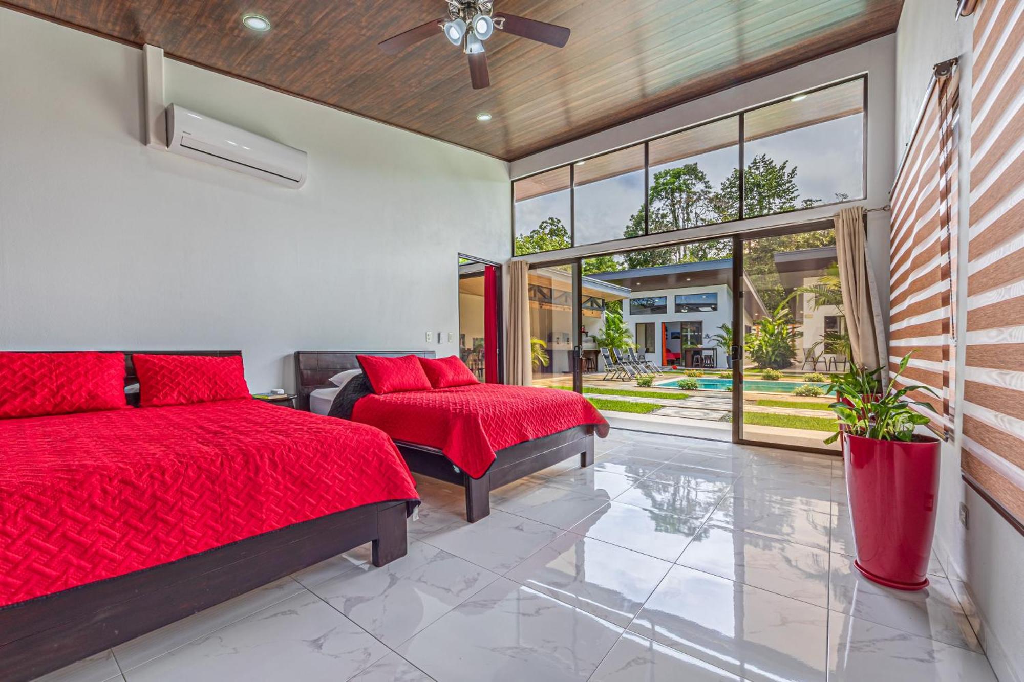 Shalom Chamo Villas อูวีตา ภายนอก รูปภาพ