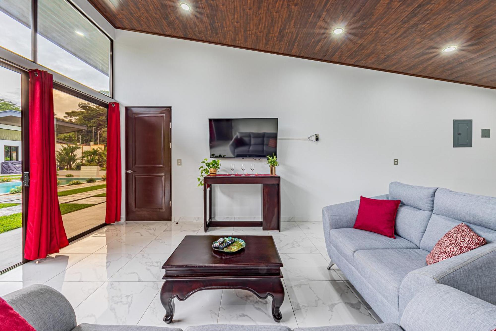 Shalom Chamo Villas อูวีตา ภายนอก รูปภาพ