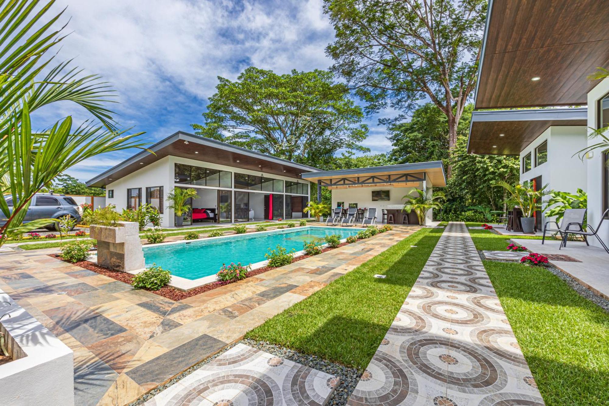 Shalom Chamo Villas อูวีตา ภายนอก รูปภาพ